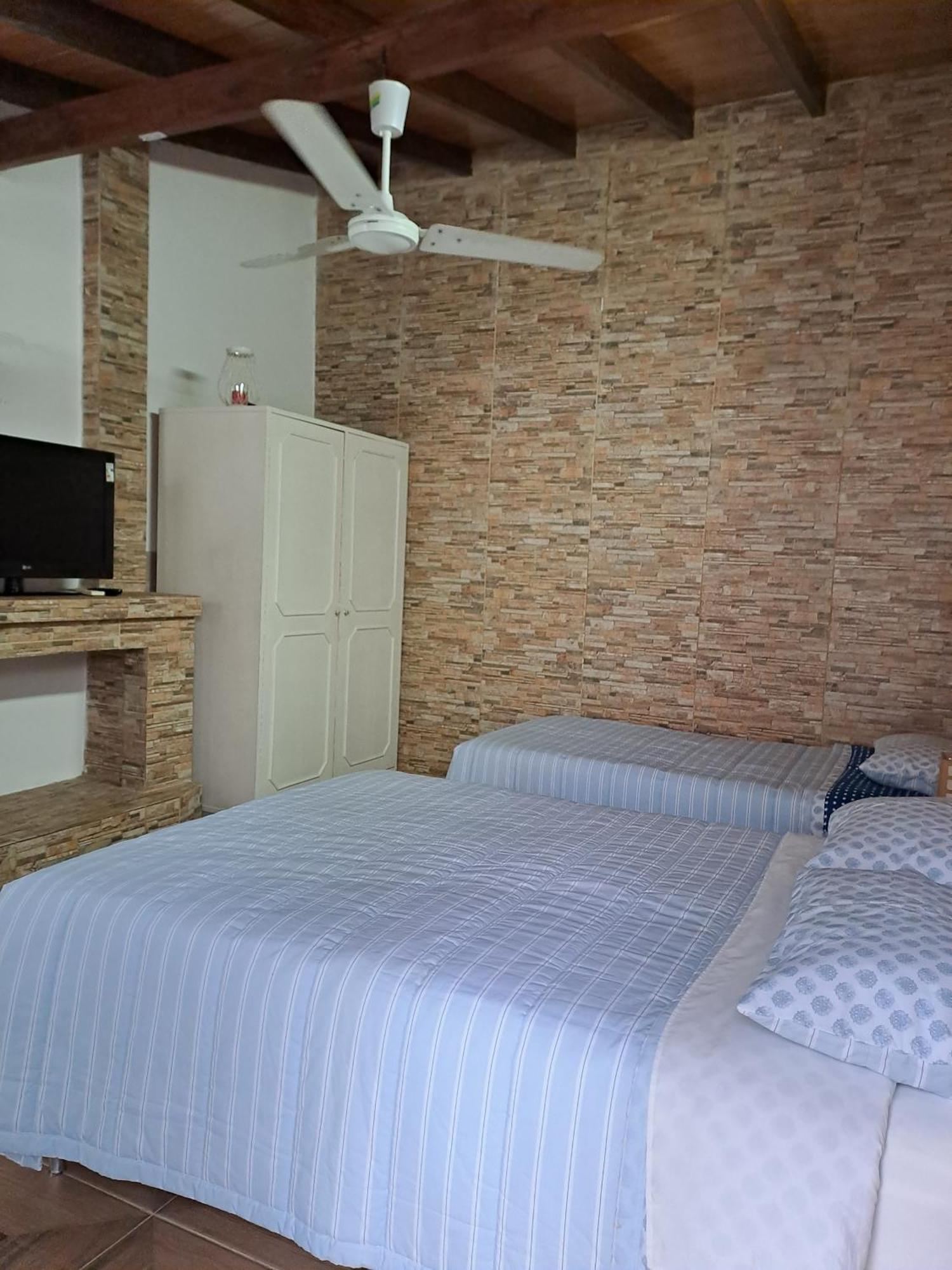 Granados Bed & Breakfast Asuncion Exterior photo