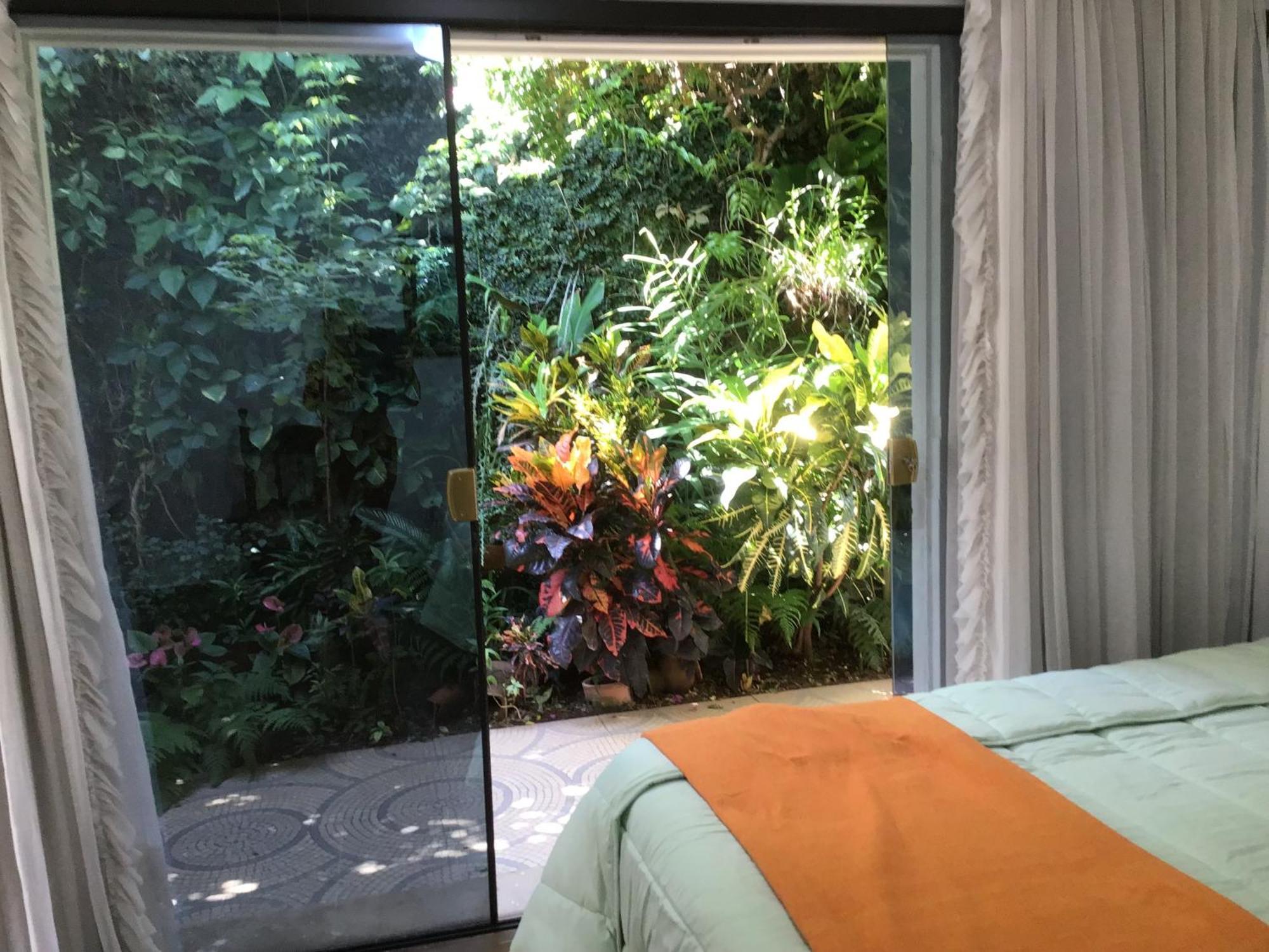Granados Bed & Breakfast Asuncion Exterior photo
