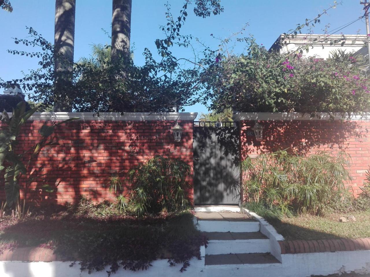 Granados Bed & Breakfast Asuncion Exterior photo