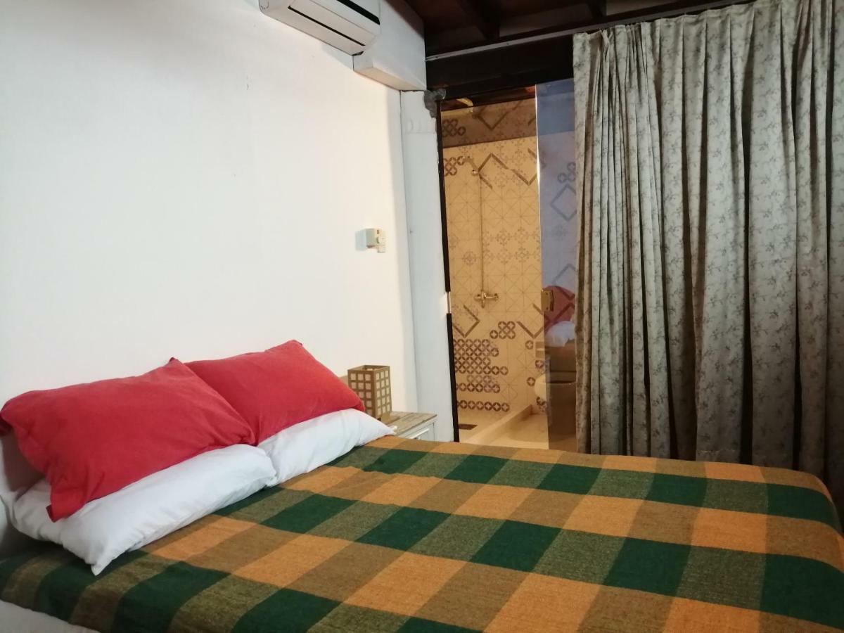 Granados Bed & Breakfast Asuncion Exterior photo